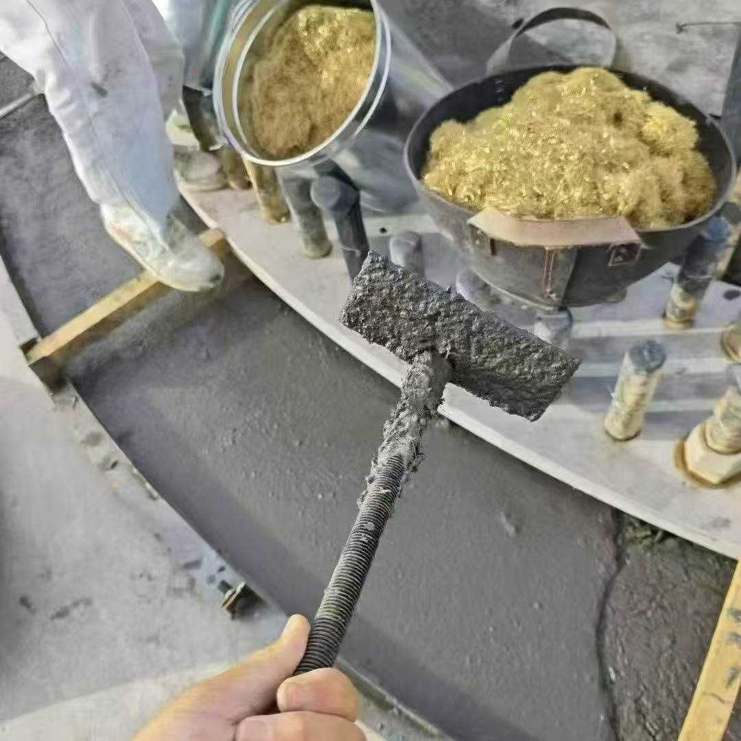 万盛C120钢纤维高强无收灌浆料 轧机压缩机汽轮机发电机锻压设备底座灌浆材料